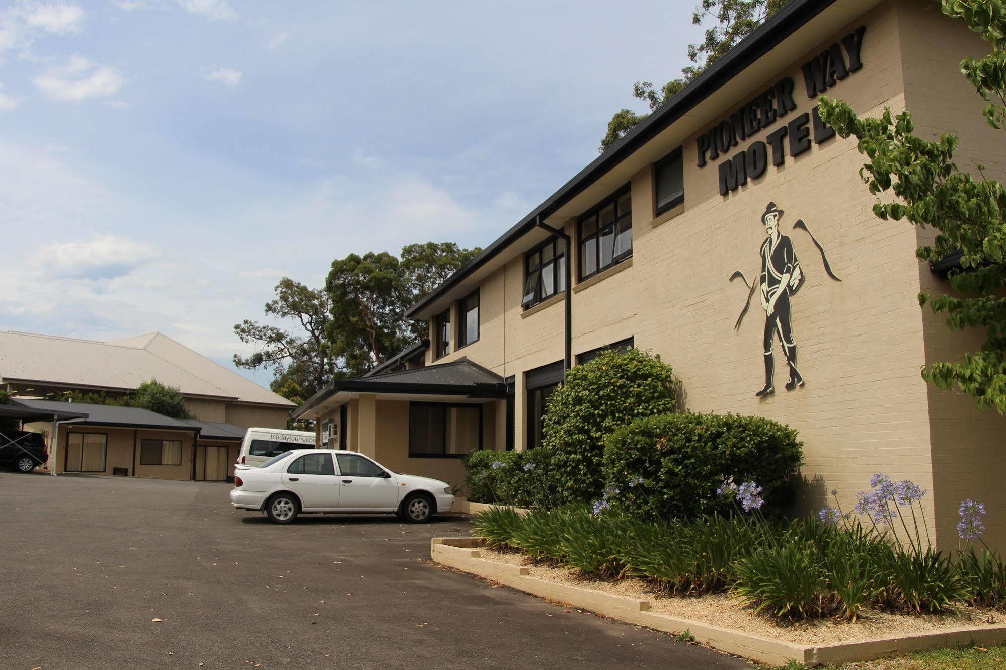 The Pioneer Way Motel Springwood Extérieur photo